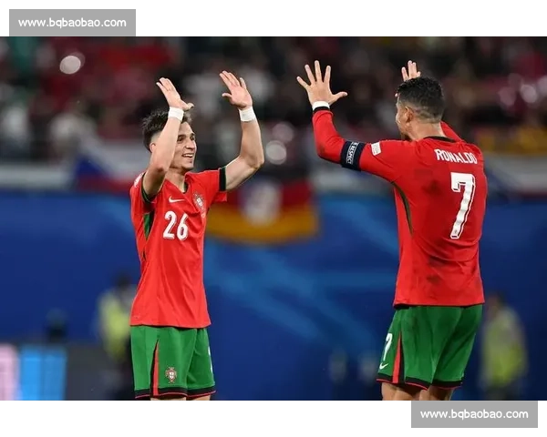 2012欧洲杯葡萄牙对阵捷克C罗头球定胜负的经典之夜